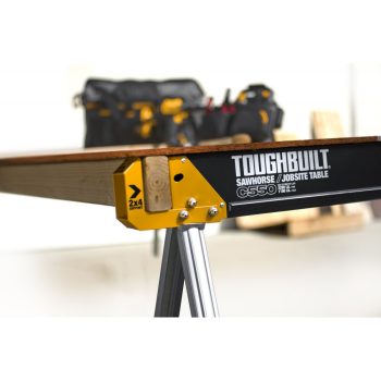   Toughbuilt C550 összecsukható fém munkabak párban (990 kg terhelhetőség, 100% acél váz, táblatartó kampók)